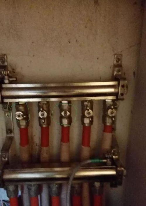 家里地暖不热怎么办？学会这几个办法，从分水器着手，立马升温几度